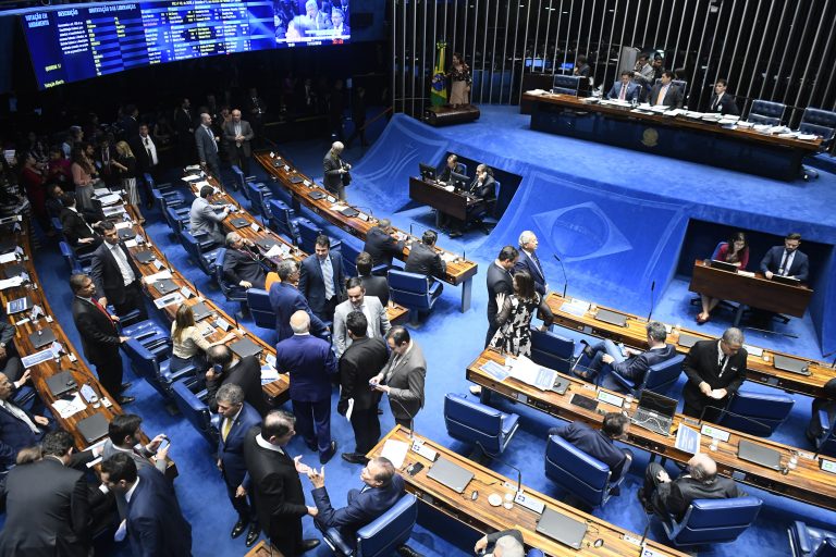 Você está visualizando atualmente Senado prorroga incentivo à doação para projetos esportivos