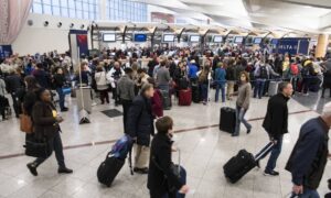 Leia mais sobre o artigo AEROPORTOS: Atrasos causam dias de espera para voos na Europa