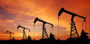 Leia mais sobre o artigo MUNDO: Crise mundial de oferta de petróleo dá sinais de arrefecimento