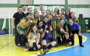 Leia mais sobre o artigo NAVIRAÍ: Copa Cidade Futsal masculino e feminino definem campeãs