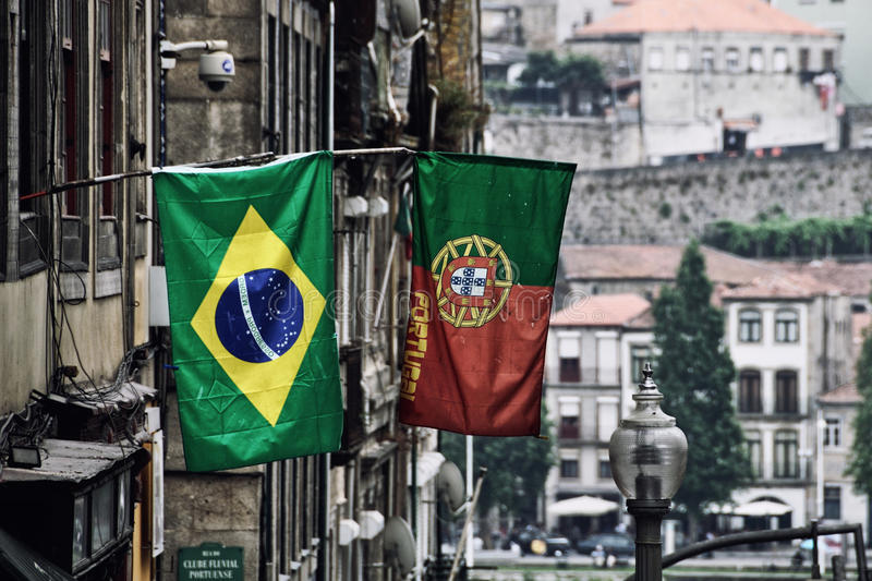Você está visualizando atualmente Portugal investiga influenciadores brasileiros por ajudar imigração ilegal