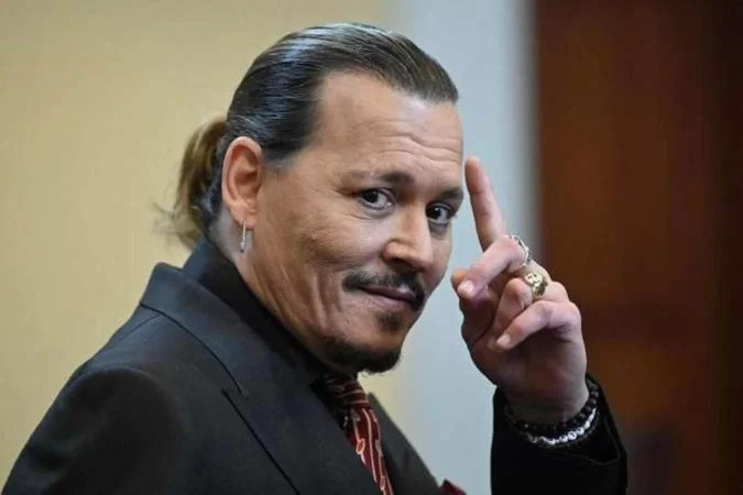 Você está visualizando atualmente Johnny Depp vai dirigir o primeiro filme em 25 anos de carreira