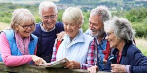 Leia mais sobre o artigo Apesar de etarismo, idosos buscam aproveitar longevidade