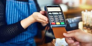 Leia mais sobre o artigo BC anuncia mudança em tarifa de pagamentos com cartões
