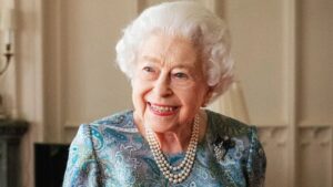 Leia mais sobre o artigo DESCOBERTAS: Conheça curiosidades sobre vida da rainha Elizabeth