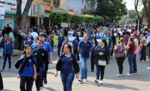 escolas acompanhou o desfile cívico do início ao fim