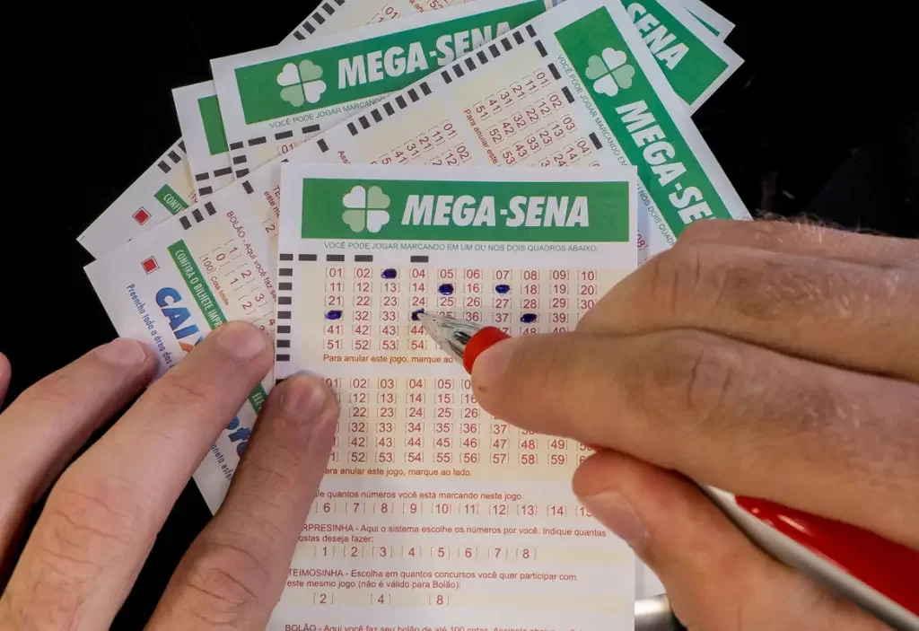 Você está visualizando atualmente Mega-Sena acumulada outra vez e prêmio vai a R$ 150 milhões