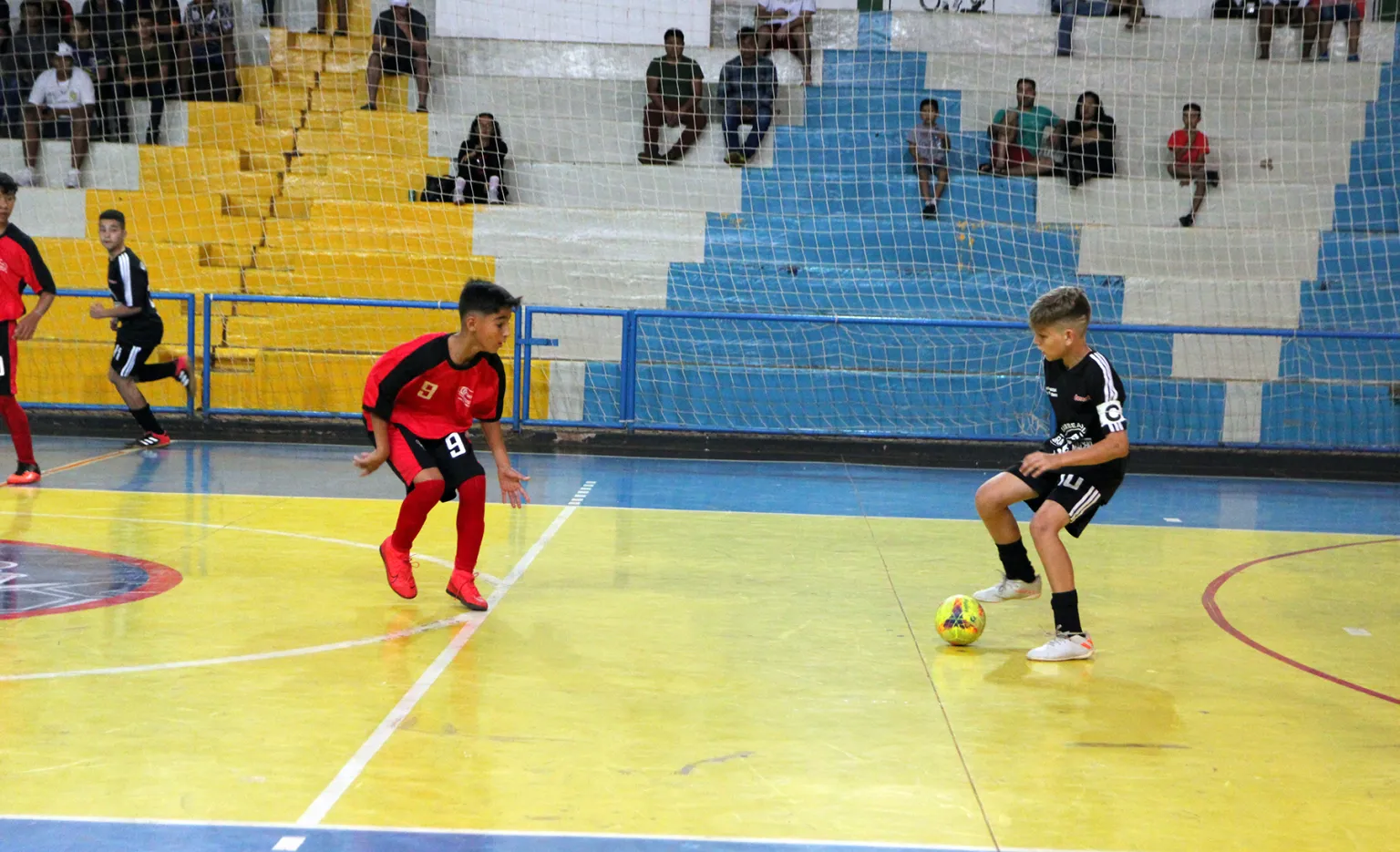 Você está visualizando atualmente Notícias de Naviraí: Palestras nesta quinta e Copa Futsal