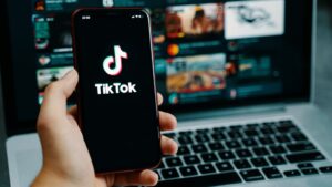 Leia mais sobre o artigo TikTok é a rede social mais valiosa para de anunciantes