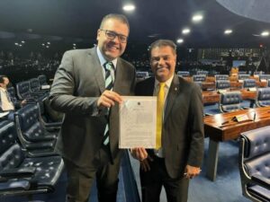 Leia mais sobre o artigo Alan Guedes assina contrato do Fonplata em Brasilia