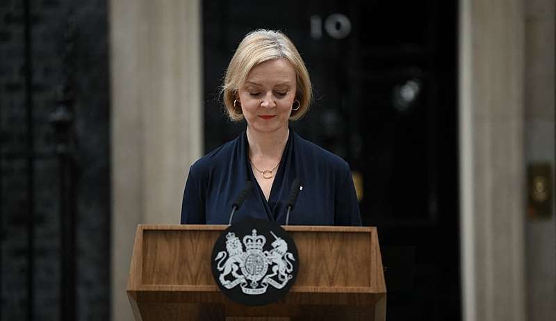 Você está visualizando atualmente Liz Truss renuncia como primeira-ministra do Reino Unido