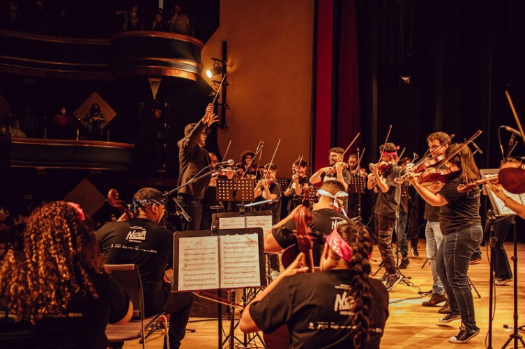 Você está visualizando atualmente Nova Orquestra faz tributo à Charlie Brown Jr com músicos do MS