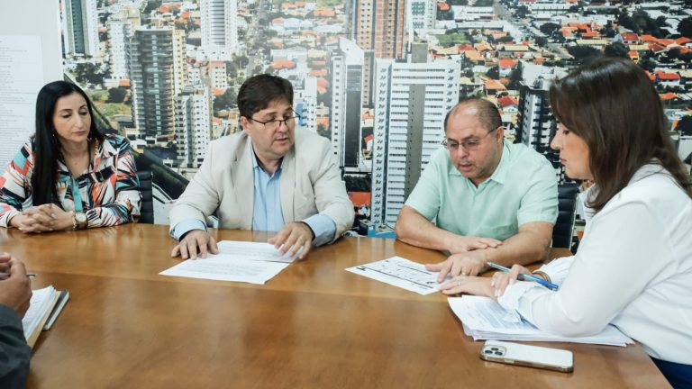 Você está visualizando atualmente Prefeitura cria ações de prevenção e combate ao Aedes aegypti