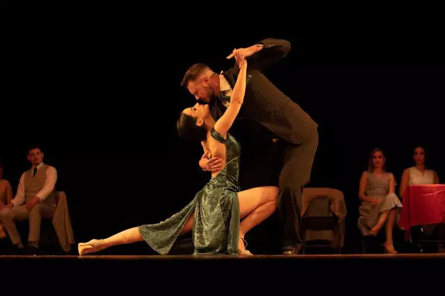Você está visualizando atualmente ATÉ DOMINGO: Festival de tango começa dia 3 com espetáculo gratuito