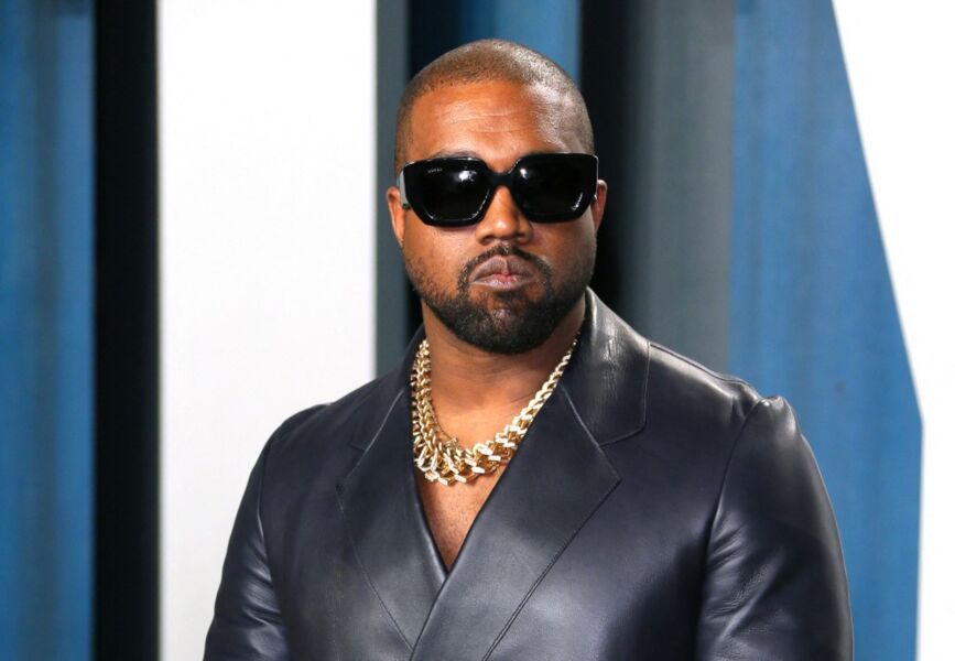 Você está visualizando atualmente CUSTOU CARO: Kanye West perdeu US$ 2 bilhões em um dia após fala antissemita