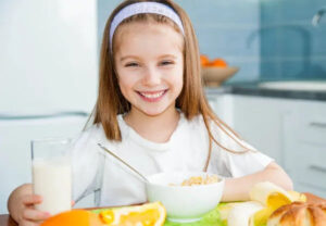 Leia mais sobre o artigo Por que as crianças não devem ir à escola sem café da manhã?