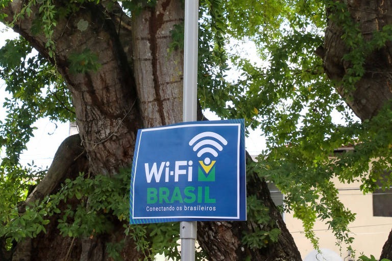 Você está visualizando atualmente INCLUSÃO DIGITAL: Programa Wi-Fi Brasil Internet grátis em 500 pontos do país