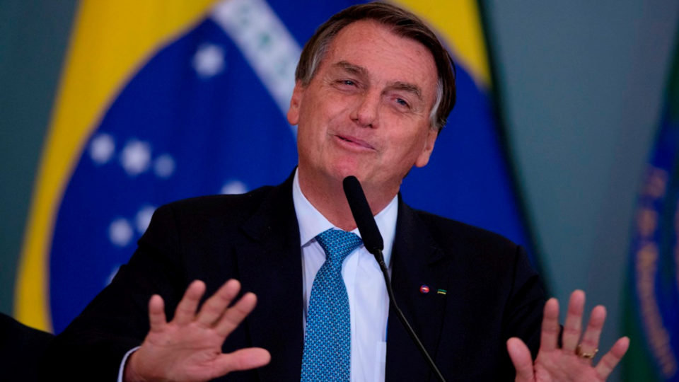 Você está visualizando atualmente Bolsonaro prorroga benefícios fiscais às multinacionais brasileiras