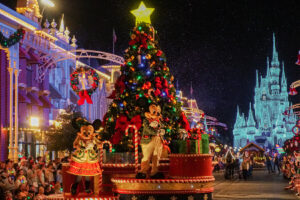 Leia mais sobre o artigo Como é o Natal da Disney, que tem comidas e bebidas grátis