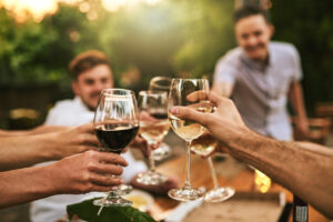 Leia mais sobre o artigo BEBERRÕES: Conheça os 3 países onde a bebida alcóolica faz muito sucesso