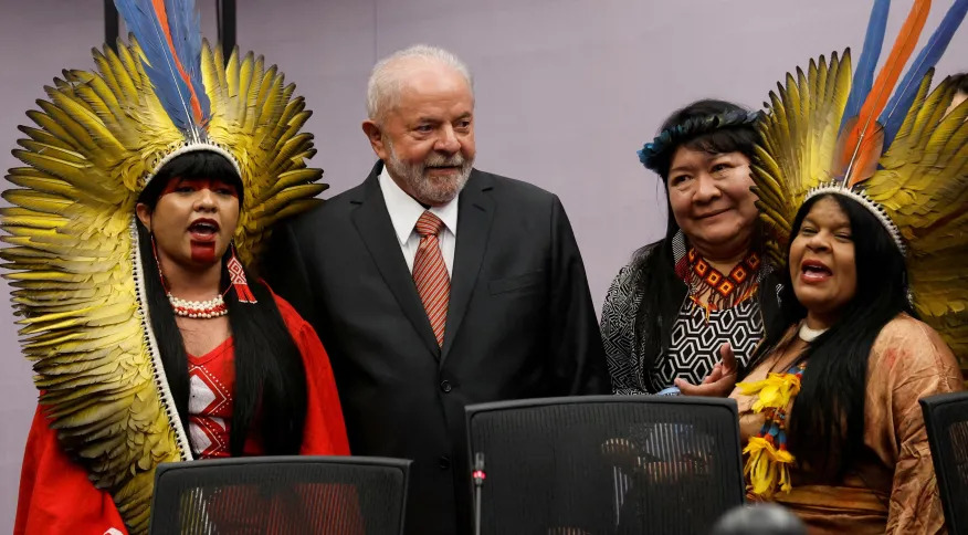 Você está visualizando atualmente Entregue lista para a chefia do Ministério dos Povos Originários a Lula