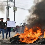 PERU: Protestos bloqueiam turistas em cidade distante