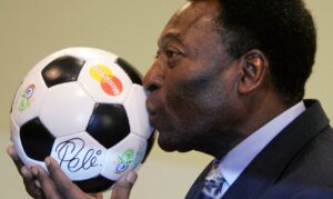 Leia mais sobre o artigo Presidente decreta luto de três dias pela morte de Pelé