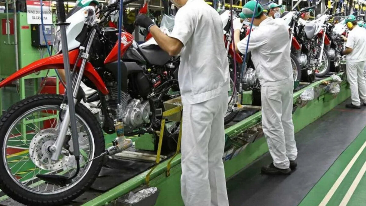Você está visualizando atualmente Produção de motocicletas aumenta 18,2% em 2022, diz Abraciclo