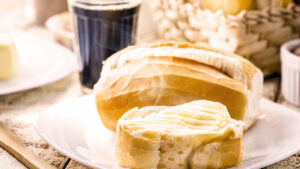 Leia mais sobre o artigo 6 dúvidas sobre a relação entre pão francês e emagrecimento