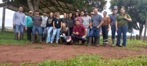 Leia mais sobre o artigo Agraer recebe alunos do Senar-MS para aula prática bovinocultura