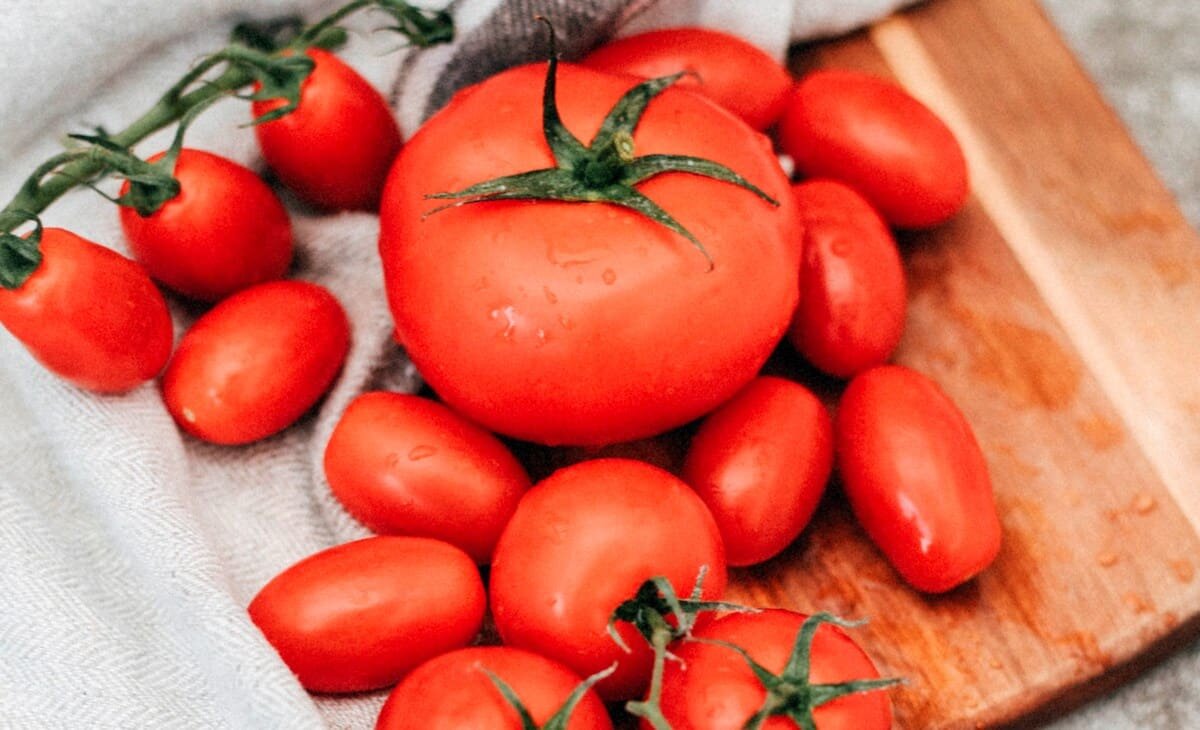 Você está visualizando atualmente Entenda as diferença entre o tomate cereja e grape