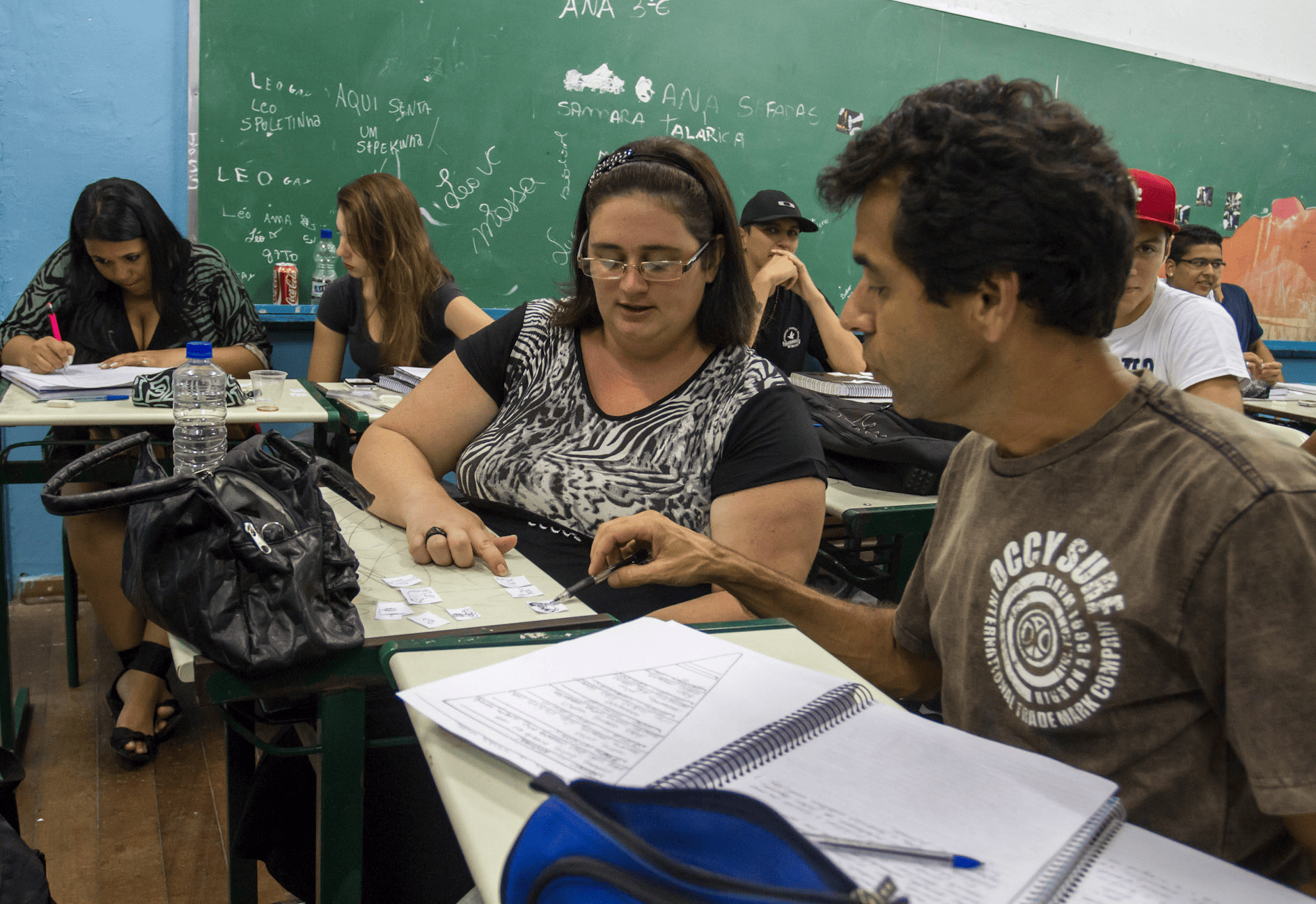 alunos-com-mais-de-40-anos-enfrentam-preconceito-nas-escolas