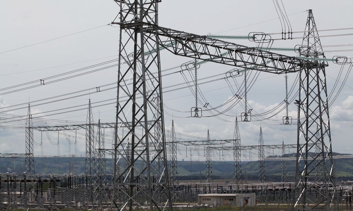 Você está visualizando atualmente Conta de energia pode ficar com bandeira verde até 2024