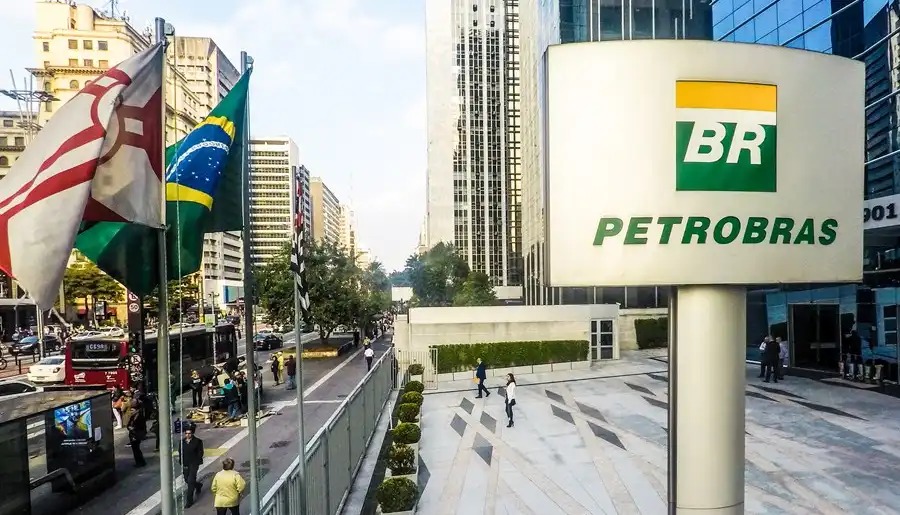 Você está visualizando atualmente EXPECTATIVA DE MUDANÇAS: Conselho da Petrobras se reúne