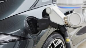 Leia mais sobre o artigo Hyundai mostra ‘frentista robô’ para carros elétricos em ação
