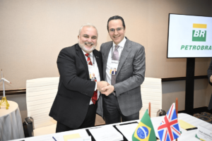 Leia mais sobre o artigo Petrobras e Shell firmam parceria para exploração e transição