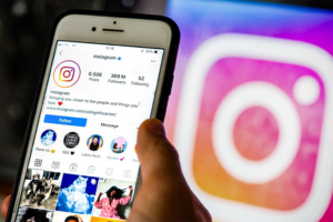 Leia mais sobre o artigo Qual é a pessoa com mais seguidores no Instagram?