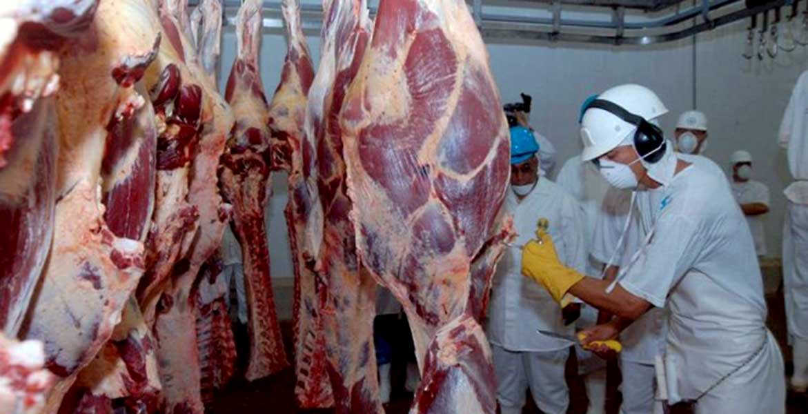 Você está visualizando atualmente Quatro países retiram embargo à carne brasileira após China