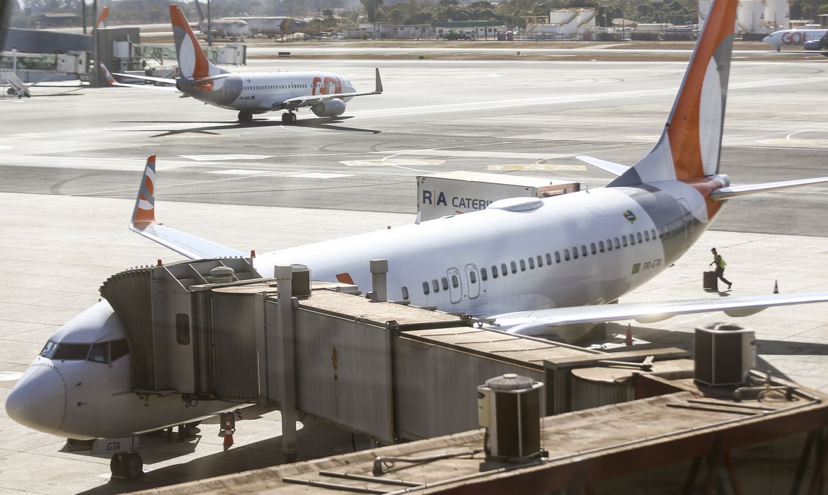 Você está visualizando atualmente Voa Brasil vai emitir milhões de passagens aéreas por R$ 200