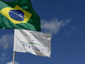 Leia mais sobre o artigo Brasil quita dívida de R$ 500 milhões com fundo do Mercosul