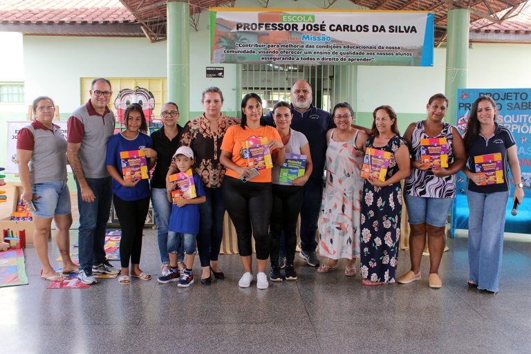 Você está visualizando atualmente Educação de Naviraí inicia entrega de livros na Rede Municipal