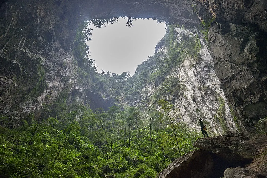 Você está visualizando atualmente Conheça a maior caverna do mundo localizada no Vietnã