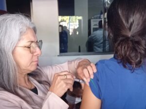 Leia mais sobre o artigo Dourados aplica mais de 14,5 mil doses em Dia D de vacinação