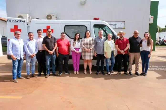 Você está visualizando atualmente ALEMS: Naviraí recebe ambulância dos deputados Paulo Corrêa e Mara Caseiro