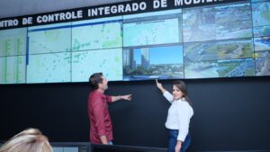 Leia mais sobre o artigo Prefeitura amplia e qualifica malha semafórica de Campo Grande