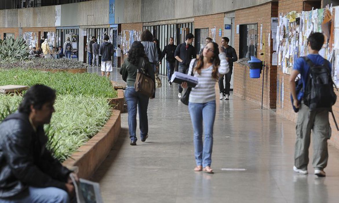 Você está visualizando atualmente Governo irá recriar Programa de Desenvolvimento Acadêmico