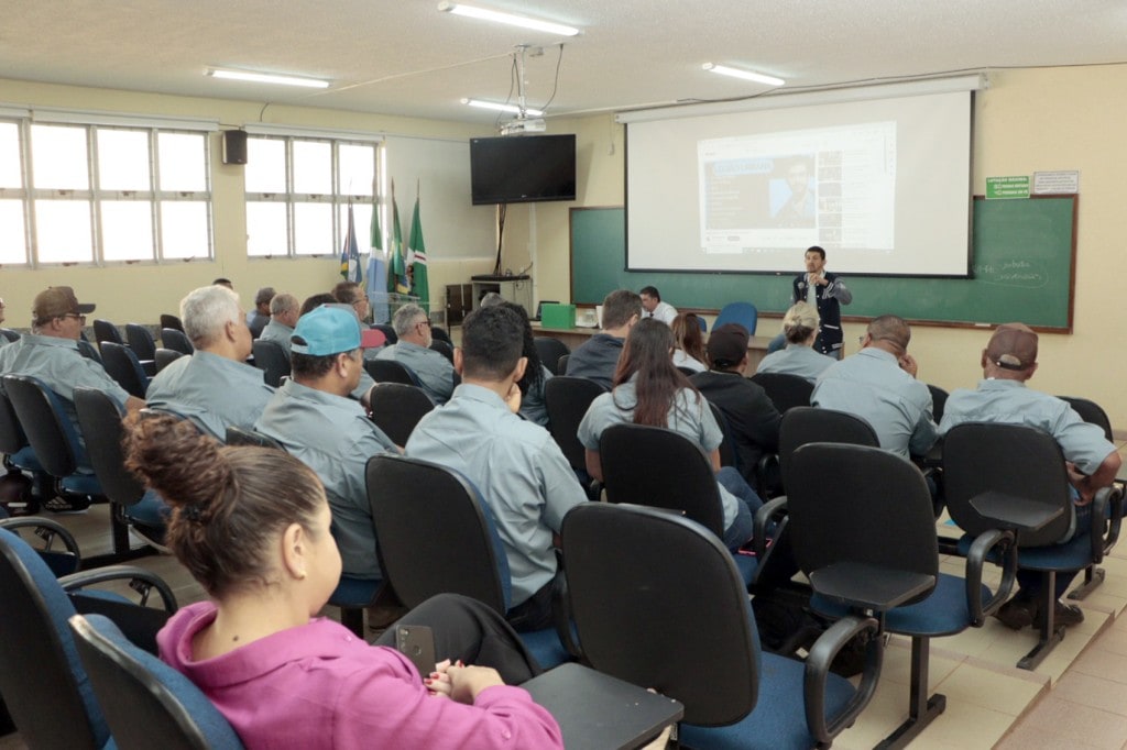 Você está visualizando atualmente Curso para motoristas do transporte escolar é ministrado em Naviraí