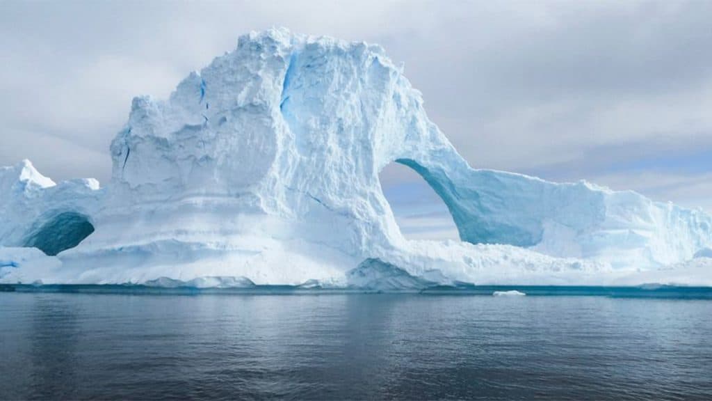 Você está visualizando atualmente RISCO: Nível de gelo no mar da Antártica atinge menor nível da história