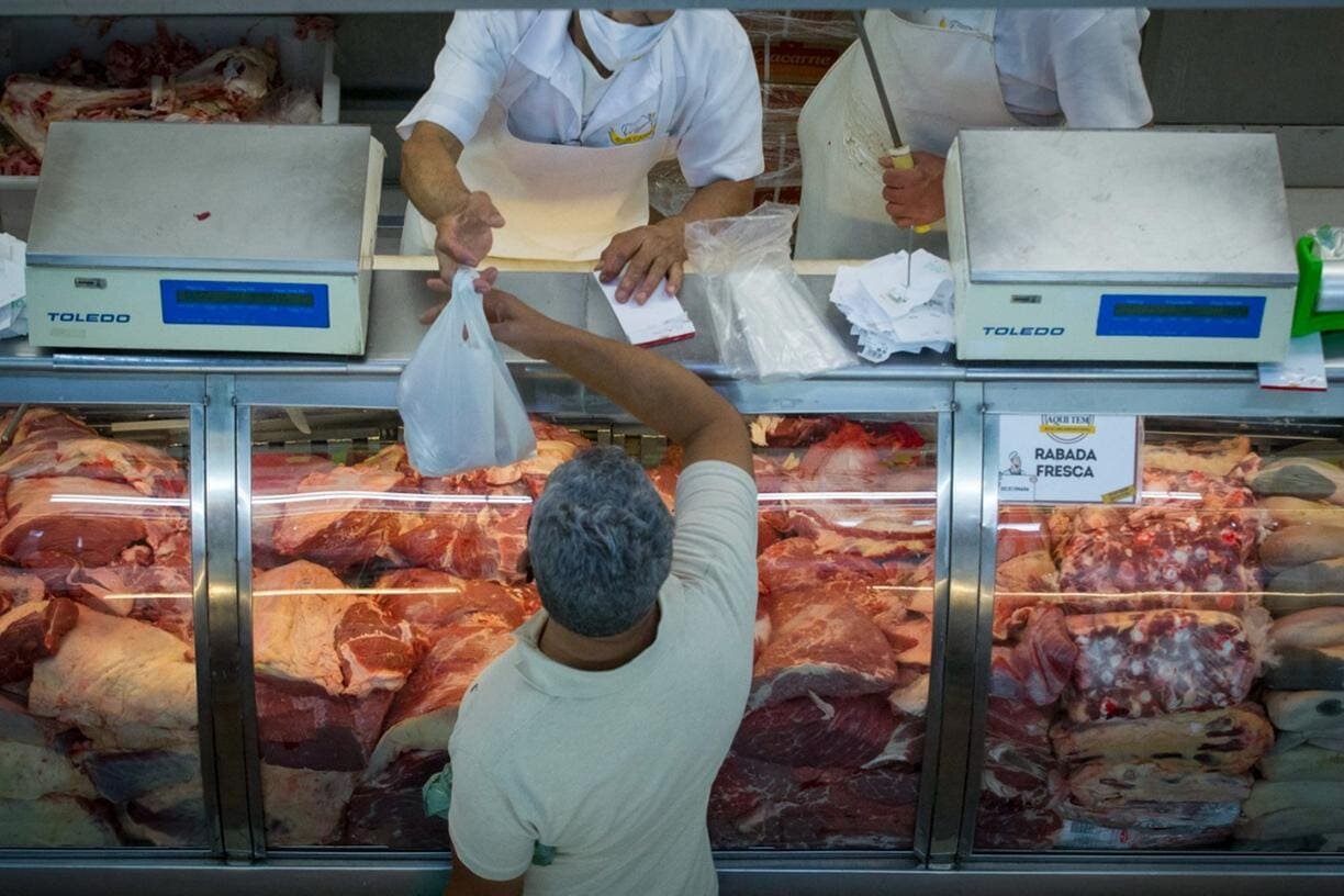 Você está visualizando atualmente Preço da carne cai pelo sexto mês seguido e tem queda de 5,8%