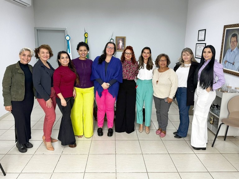 Você está visualizando atualmente EMPREENDEDORAS: Rhaiza Matos se reuniu com representantes da AMEN